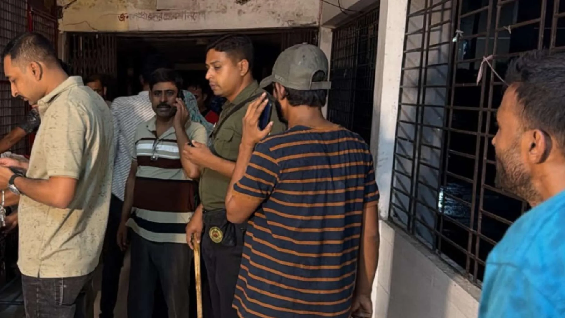 গরুর হাটে মামা-ভাগনেকে গুলি করে হত্যা