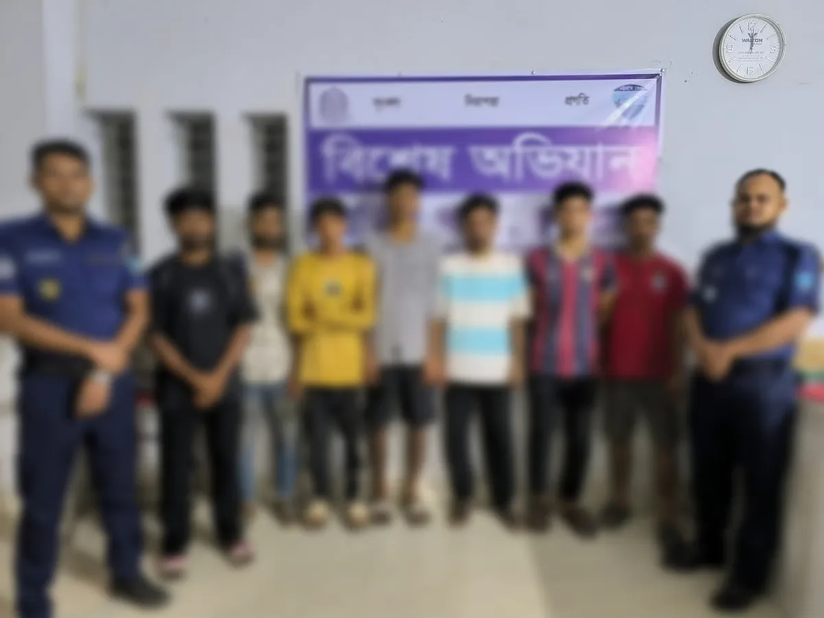 কুমিল্লায় ৬ ঘণ্টার অভিযানে আটক ৩৫১, মুচলেকায় মুক্তি ২১৯ জনের