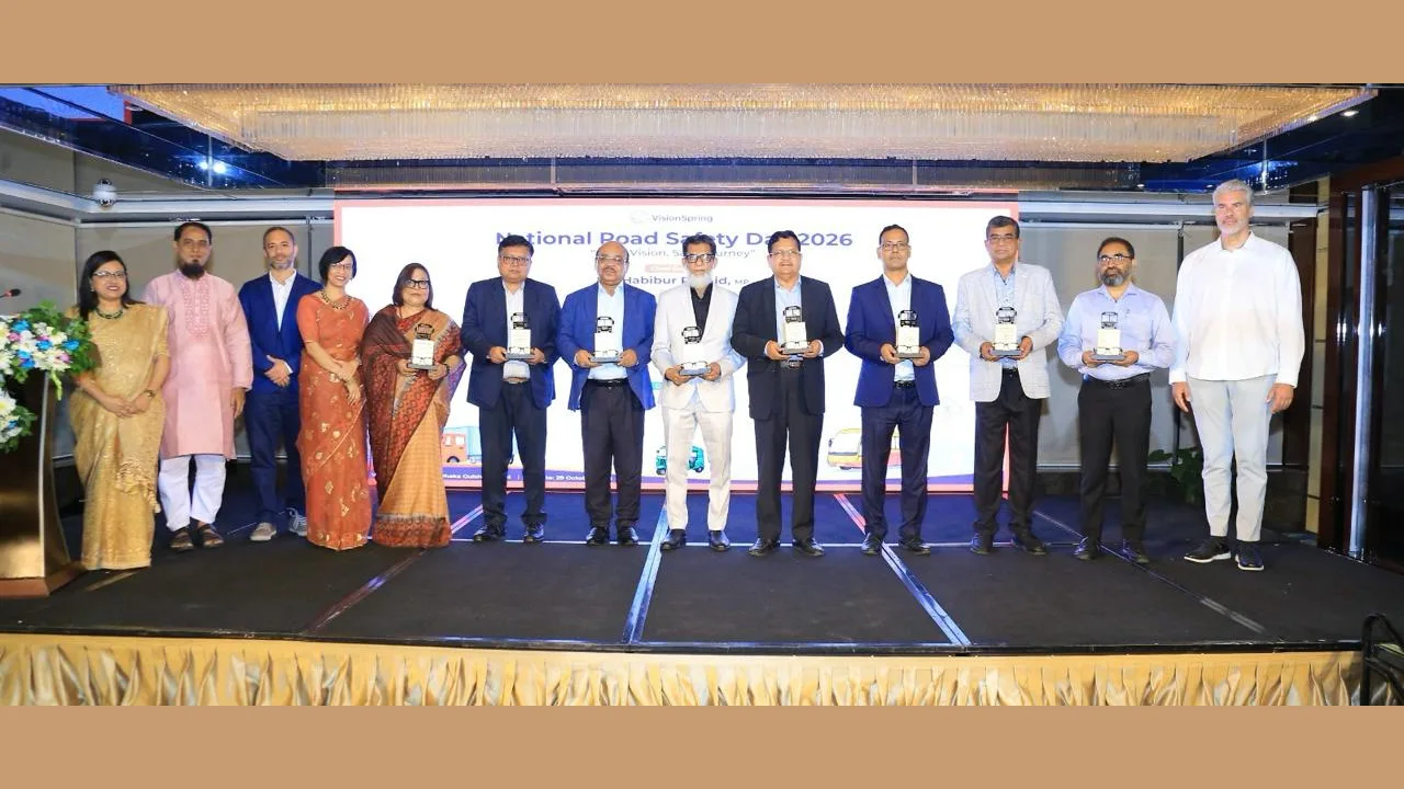 নিরাপদ সড়ক নিশ্চিত করতে চালকদের চোখের সুস্থতায় ভিশনস্প্রিং