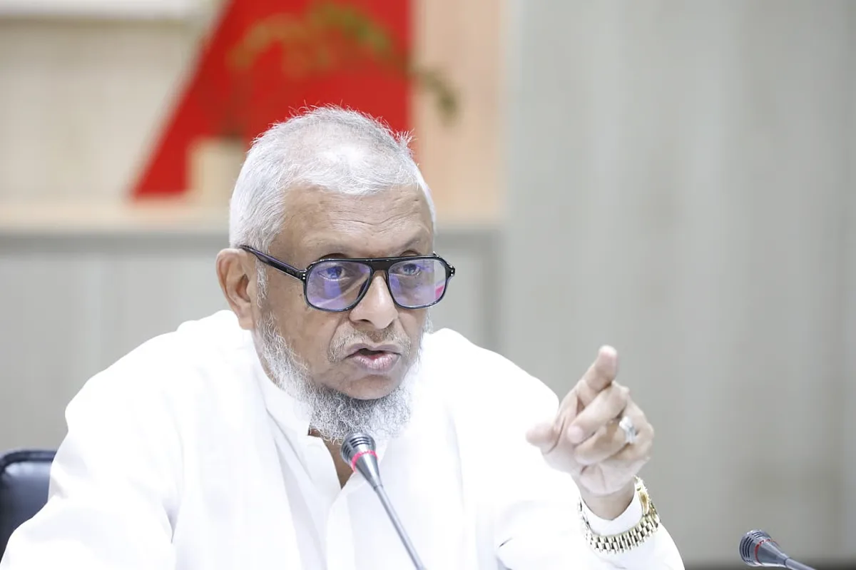 তৈরি পোশাকশিল্পের শ্রমিকদের জন্য নিম্নতম মজুরি বোর্ড গঠন করা হবে রোববার: শ্রমমন্ত্রী